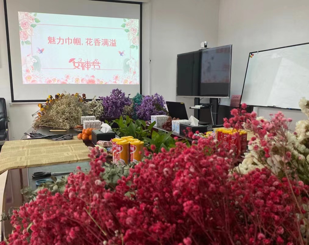 乐竞体育·（中国）手机网页版,宏明日望,株洲电子科技,湖南电容器,株洲电容器,电容器